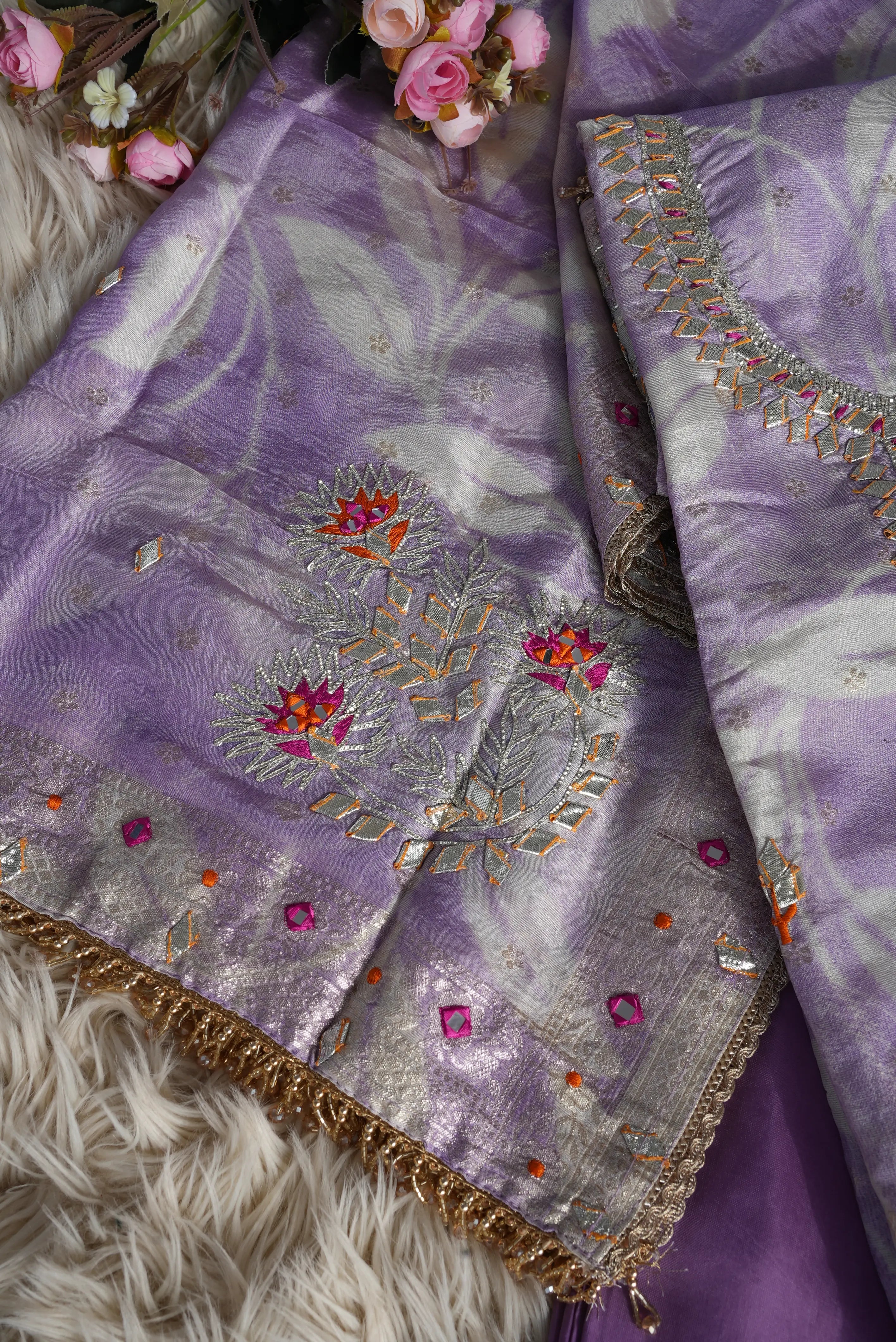 KACCHI GOTAPATTI WORK SUIT FABRIC WITH HEAVY DUPPATA