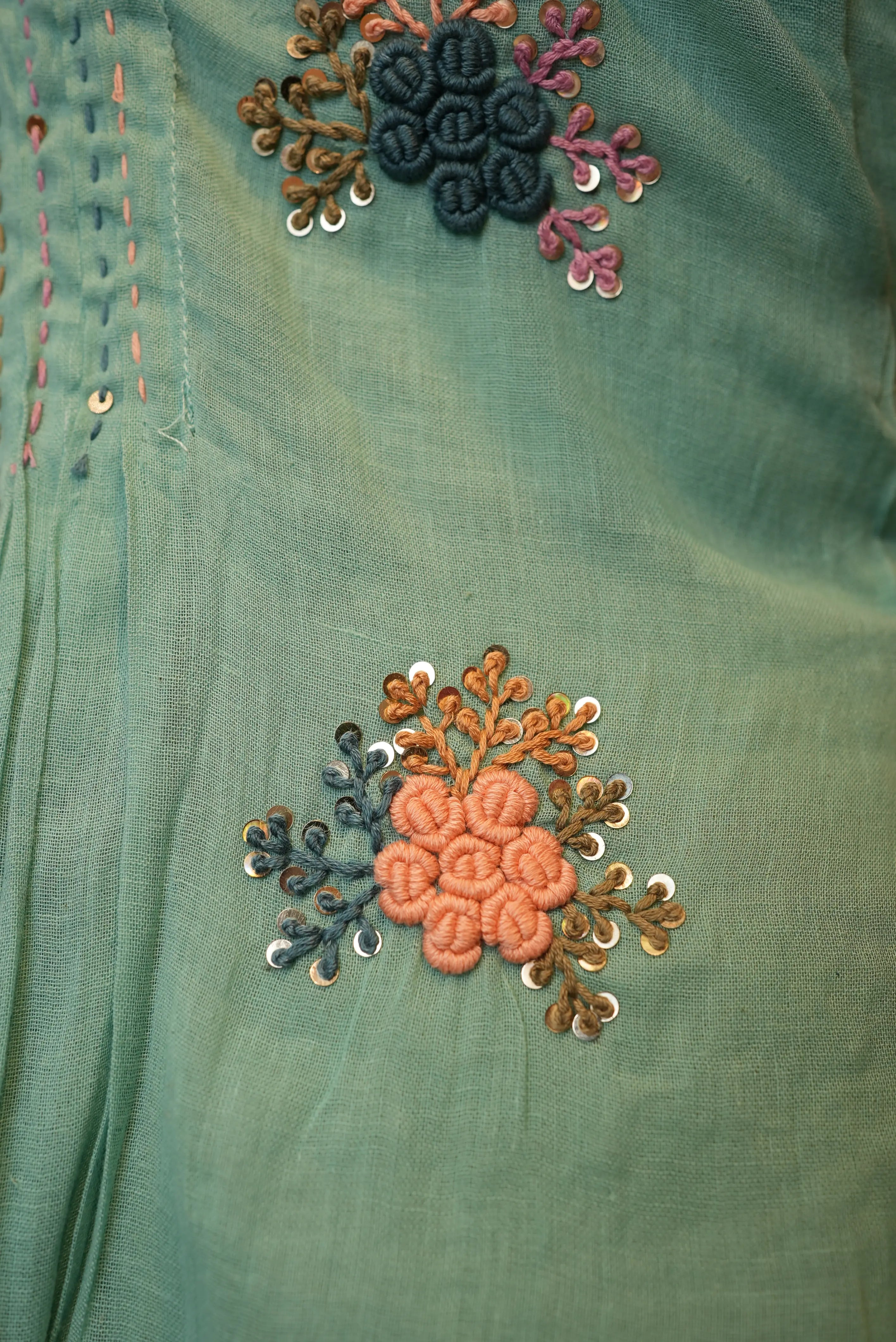 Pure cotton pintex pattern katha work suit with dupatta & bell pattern sleves