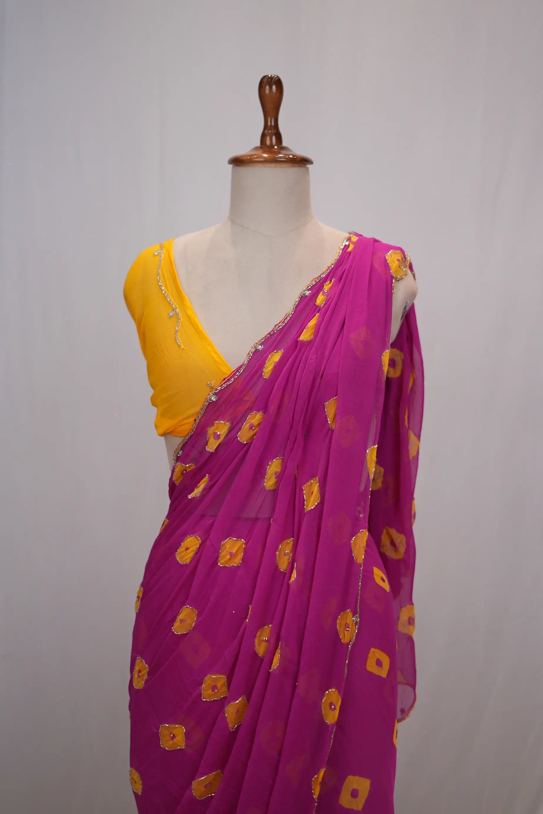 Royal Chiffon Laddu Bandhej Handwork Saree with Blouse