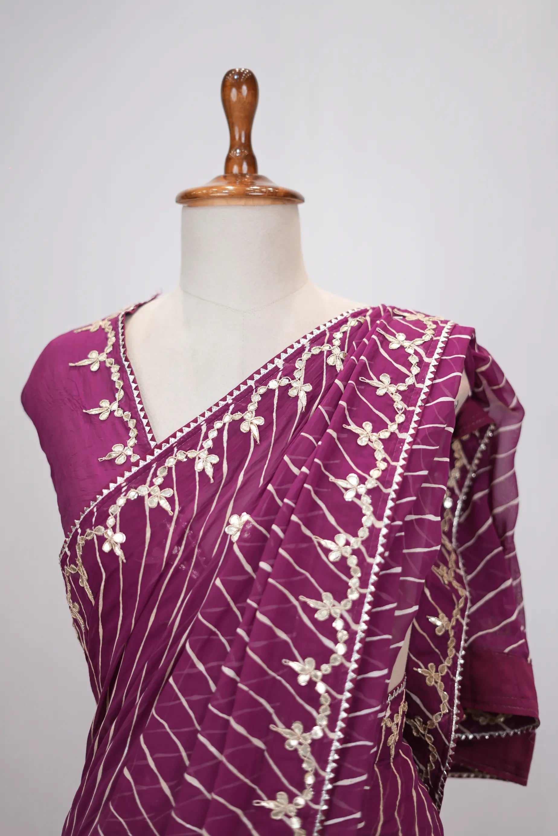 Rajasthani Leheriya Saree With Gota Patti Work (With Blouse)