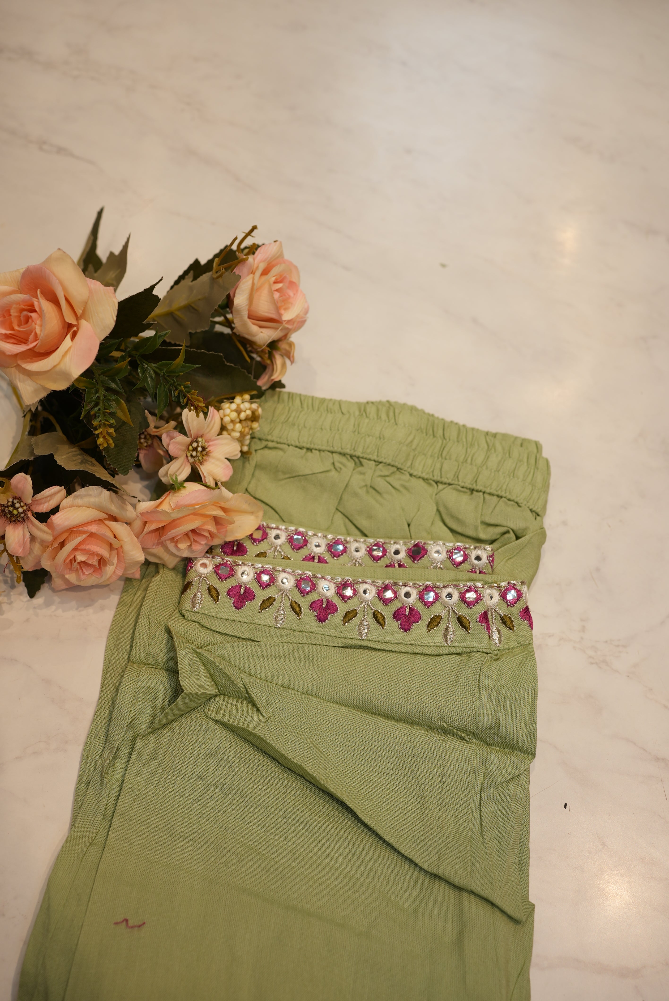 Pure cotton fabric Vneck embroidery straight fit suit with paint