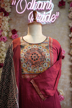 Modal gazzi suit gujarati embroidery azrak print dupatta ##SP028