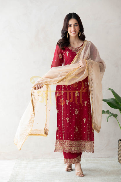 STRAIGHT FIT PAKISTHANI 3-PIECE SUIT WITH CONTRAST DUPATTA  ##SP0101