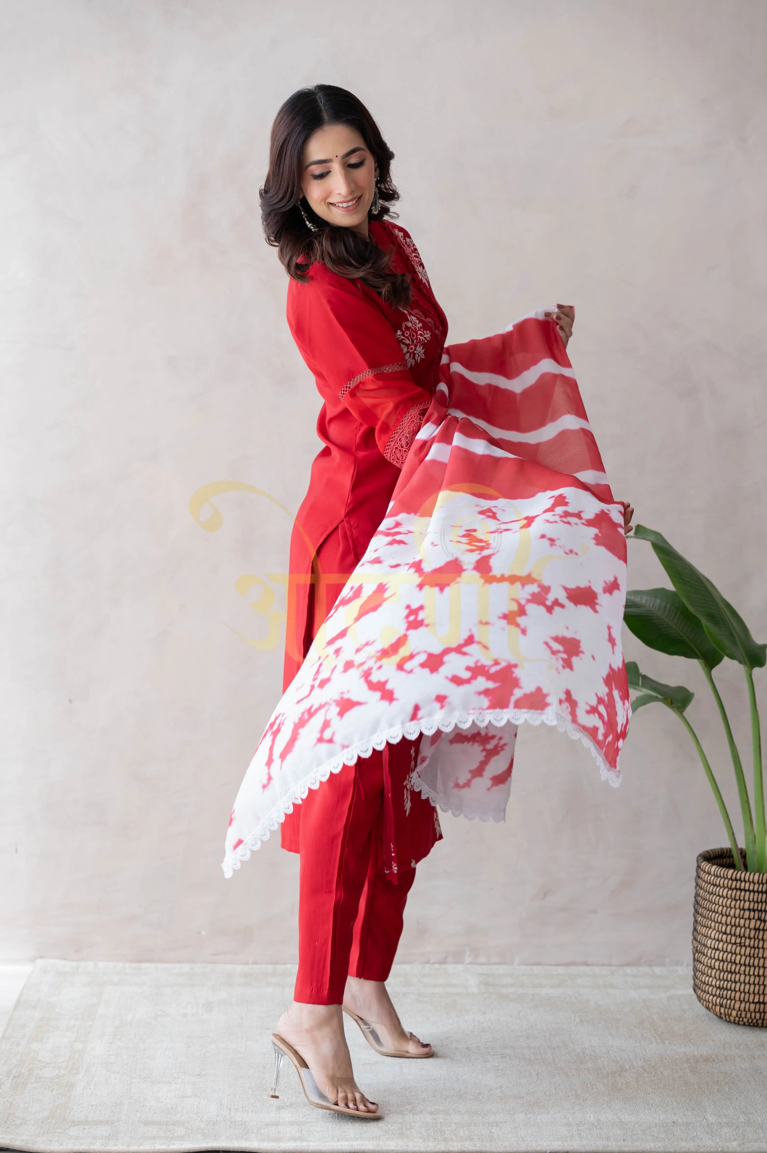 STRAIGHT FIT 3-PIECE SUIT WITH PRINTED DUPATTA