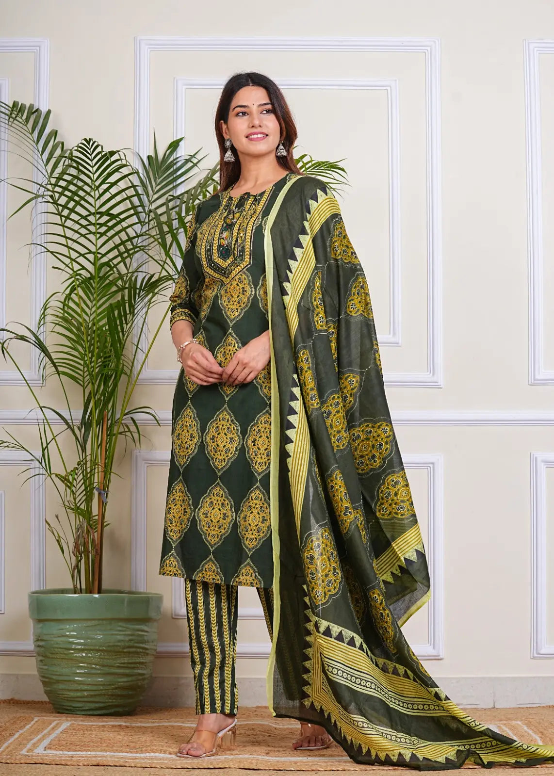 PURE SUPER COTTON 3-PIECE SUIT WITH DUPATTA (GREEN)