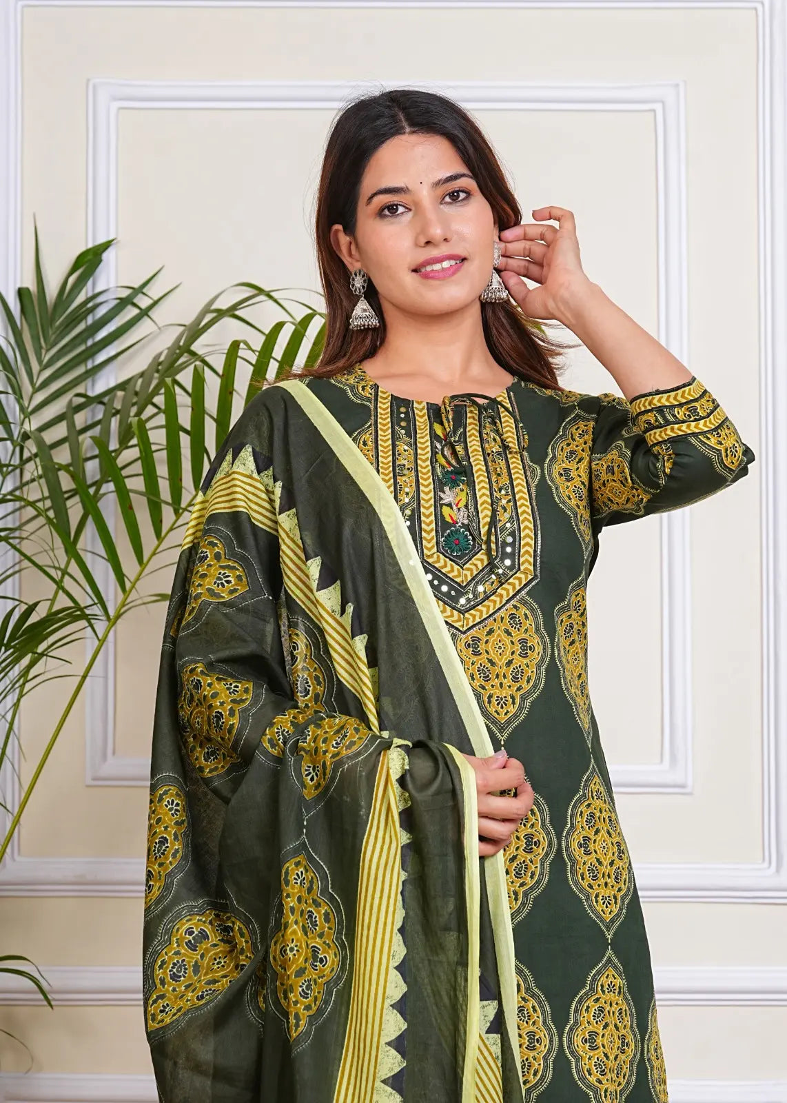 PURE SUPER COTTON 3-PIECE SUIT WITH DUPATTA (GREEN)