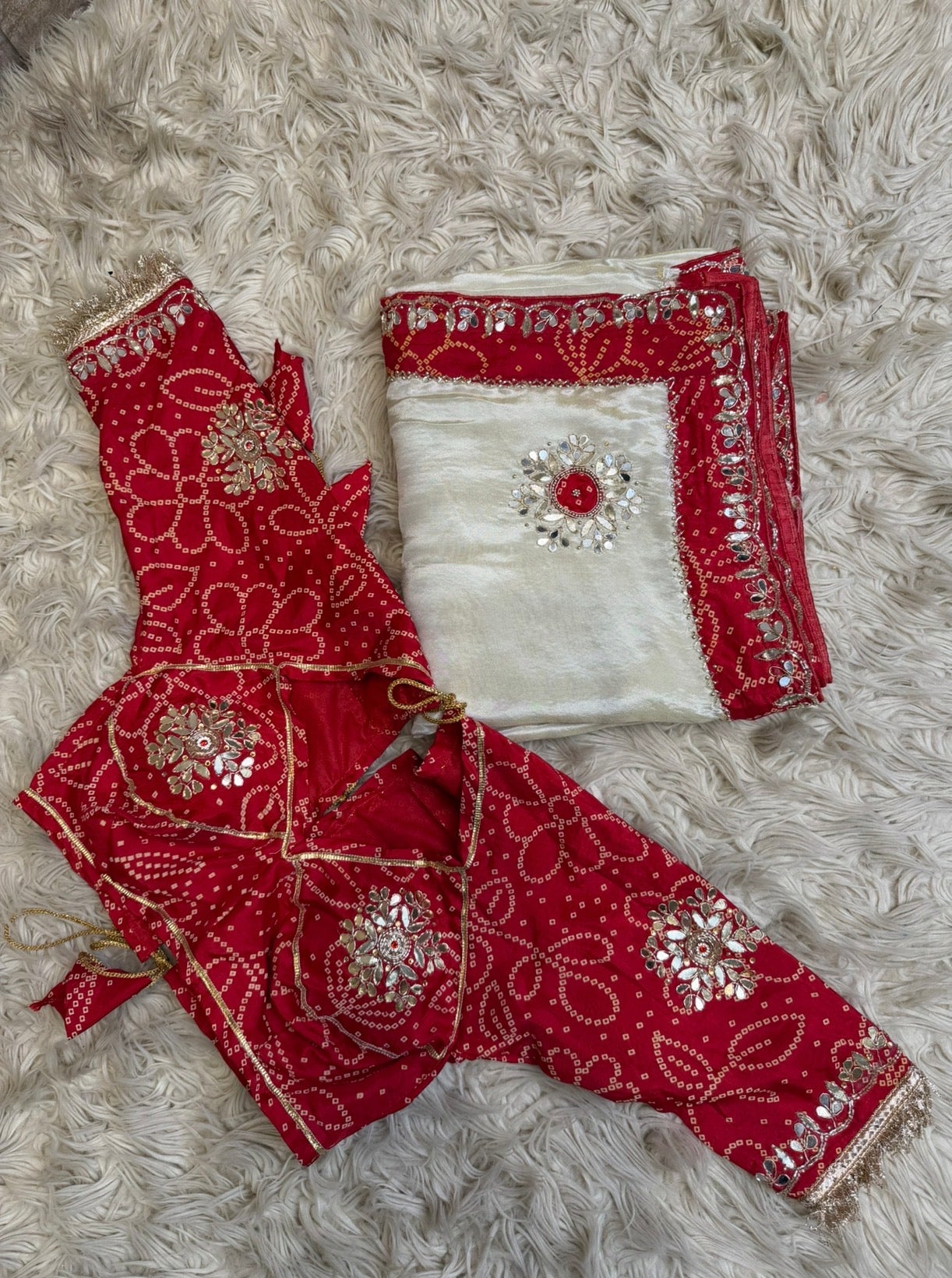 Calcutta Handwork Bandhani Border Off-White Saree With Calcutta Handwork Bandhani Rajasthani Aangi