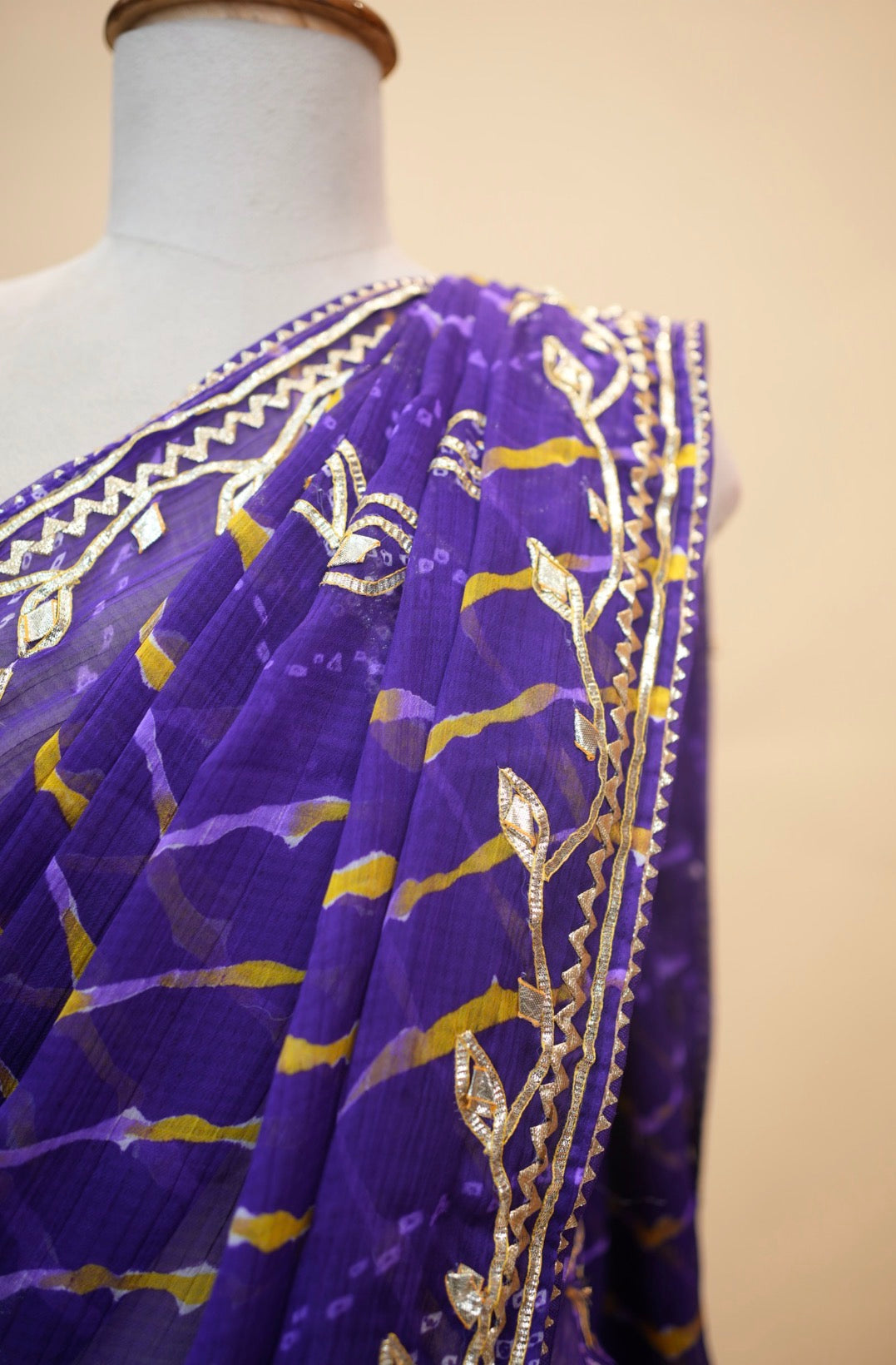 Rajasthani Leheriya Saree With Kacchi Gota Patti Work (With Blouse)