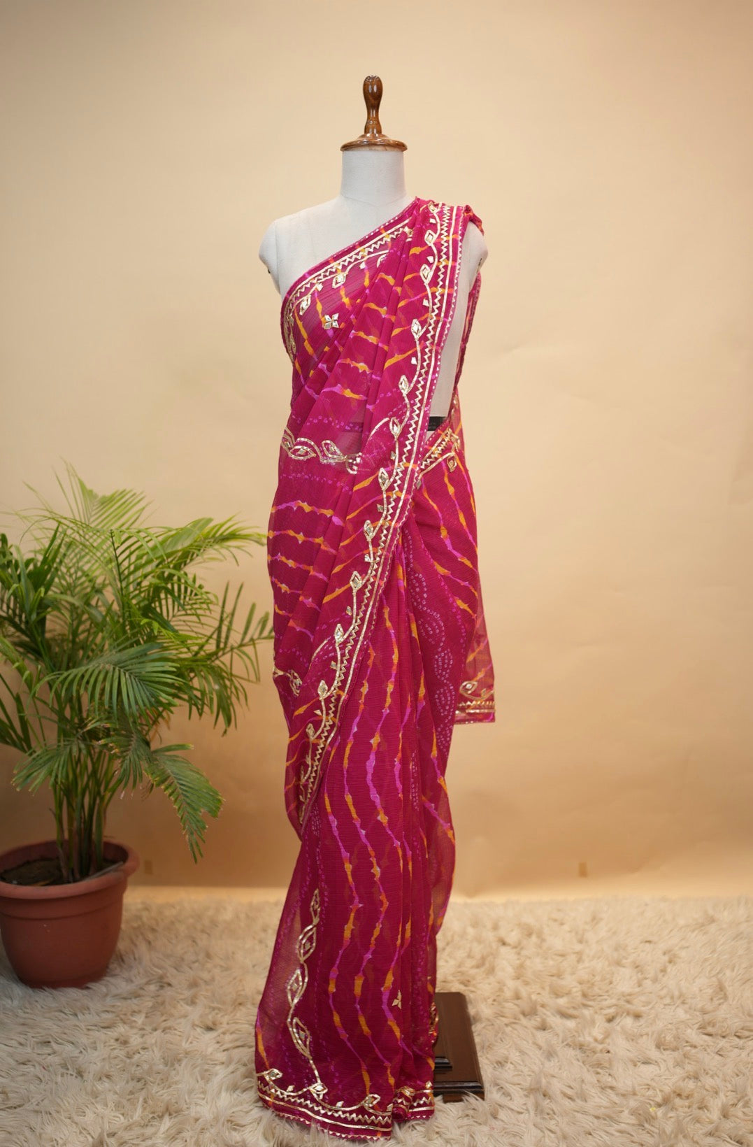 Rajasthani Leheriya Saree With Kacchi Gota Patti Work (With Blouse)