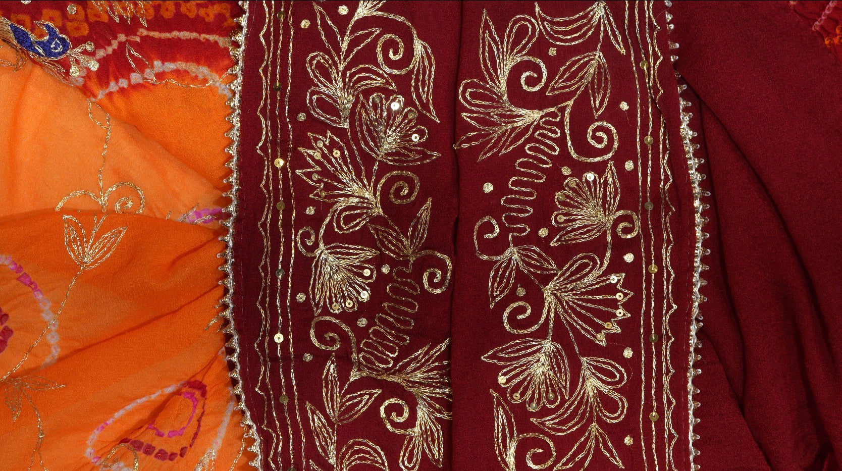 Pure Ojhariya Hand Bandhani Pila Saree With Vintage Kasab Work (With Blouse)