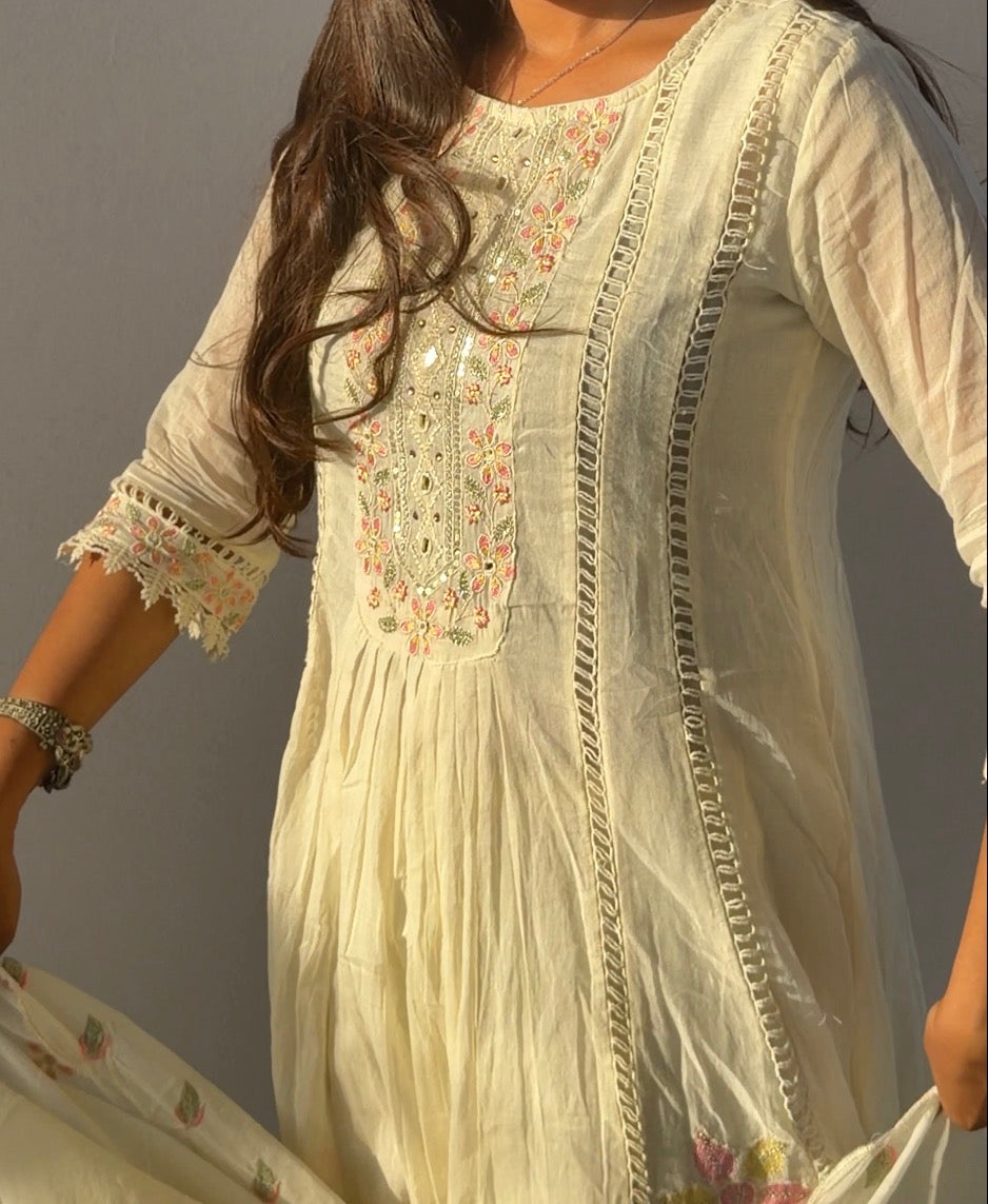Noor-E-Gul Handwork Anarkali Suit Set With Embroidered Dupatta (white)