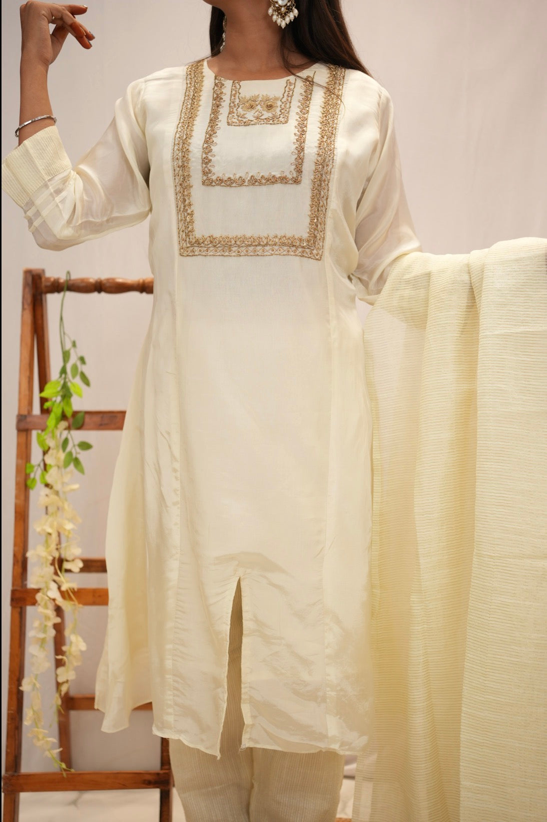 Elegant Ivory Embroidered Kurta Set