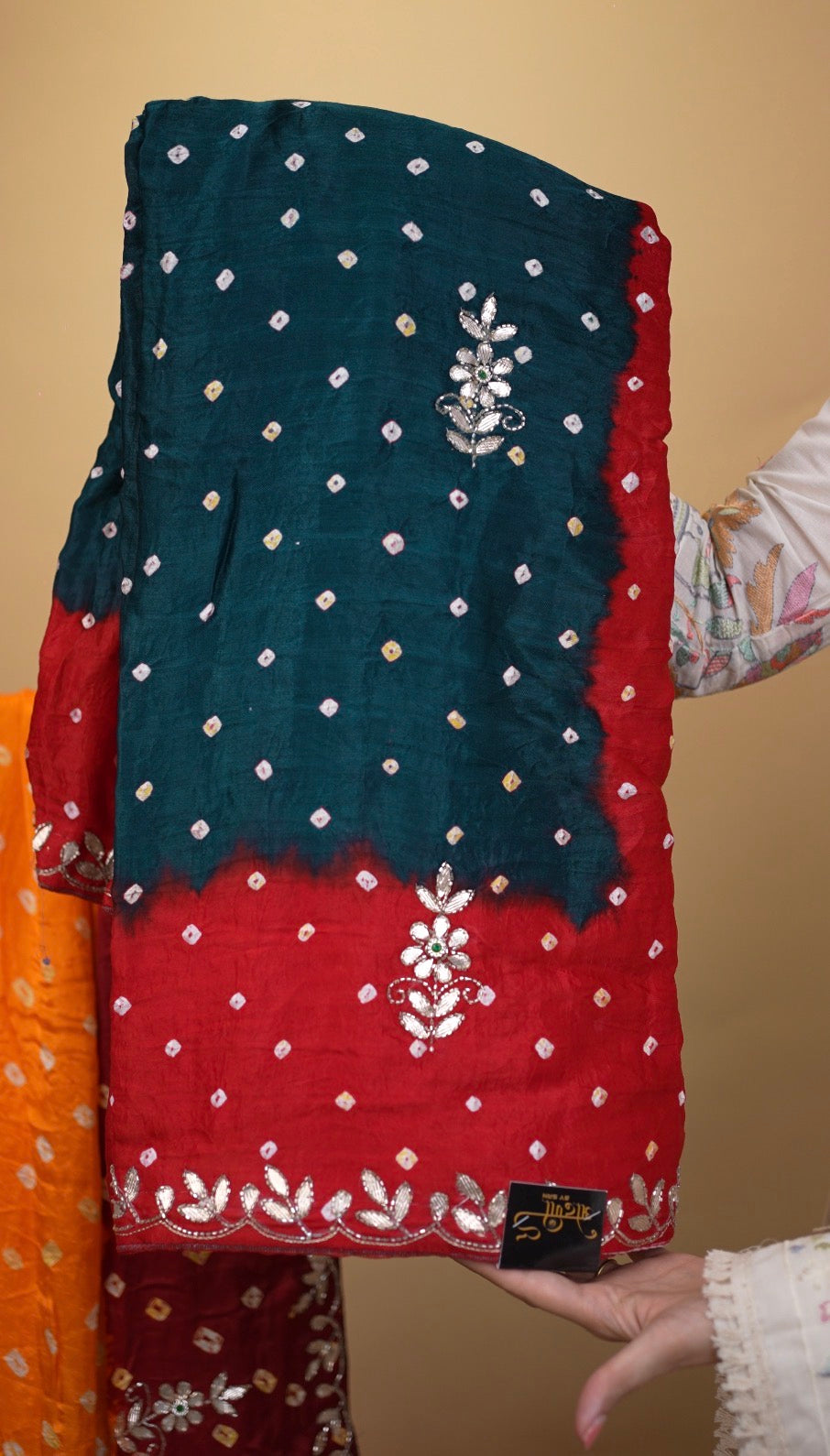 Modaal Gajji Silk Hand Bandhej Saree (With Blouse)