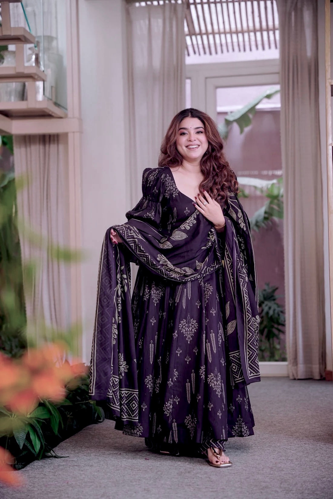 Elegant Maslin Cotton Anarkali Set with 5-Meter Flair & Full Sleeves