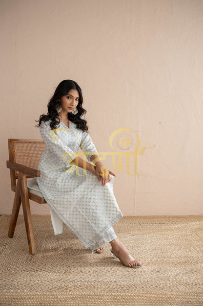 Chikankari 3-Piece Suit SUIT ON GEORGETTE FABRIC ##SP090