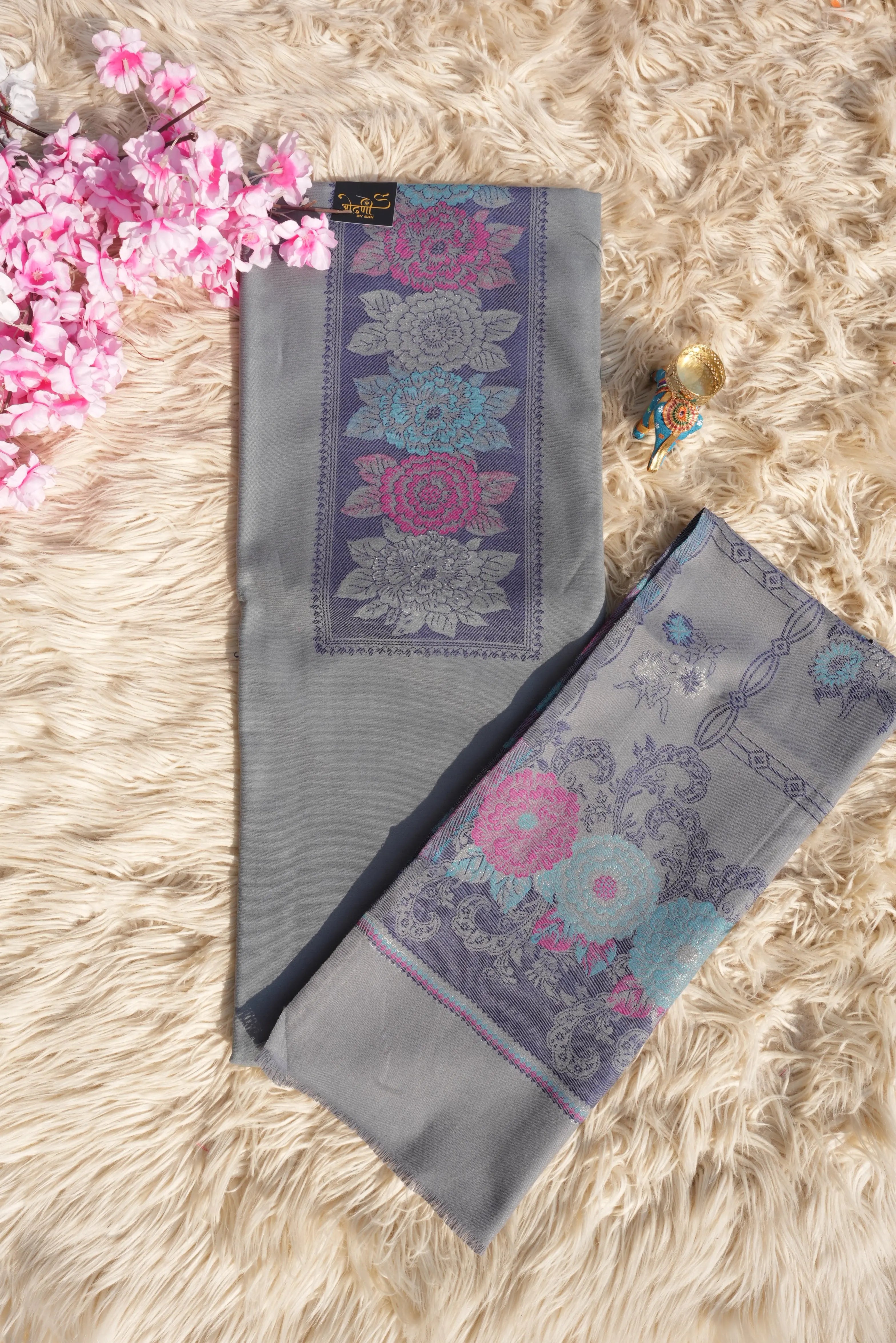 3-PIECE SUIT FABRIC WITH THRED WORK ON WOOLEN FABRIC WITH DUPATTA