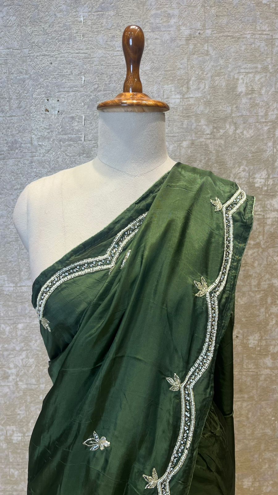 Elegant Handwork Designer Saree for Festive & Traditional Wear