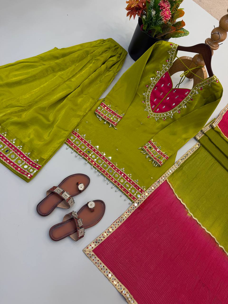 Elegant Party Wear Roman Glass Suit Set with Lace Border Dupatta