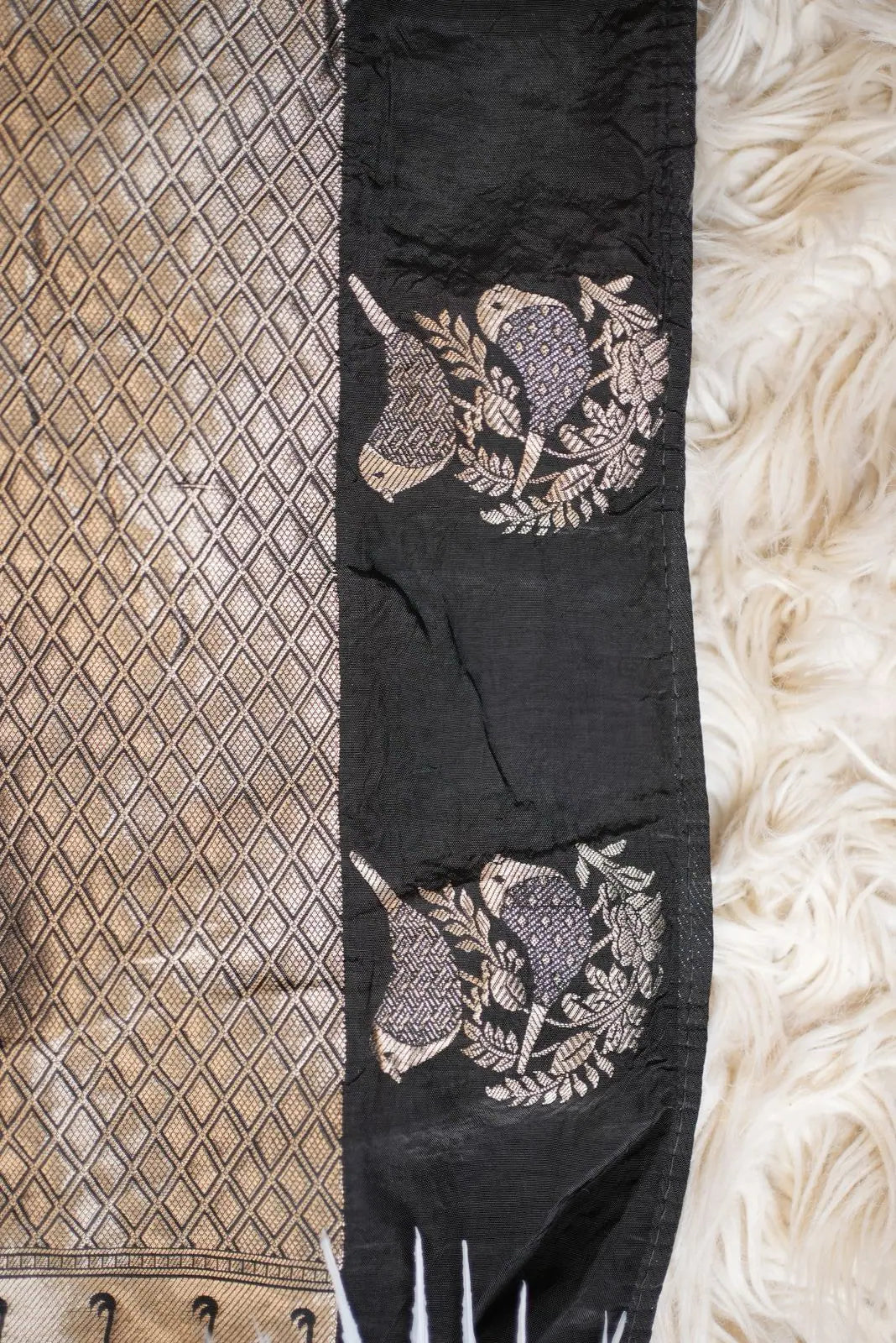 Bandhani Saree with Zari Weaving Work